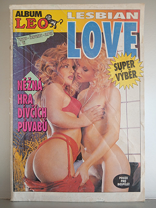 Album Leo Lesbian Love